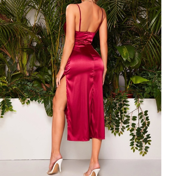 Luxe Satin adjustable straps Split Hem Fitted Bodycon Party Evening Dress - Picture 3 of 8